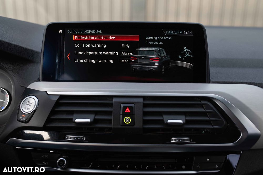 BMW X3 xDrive20i AT xLine - 30