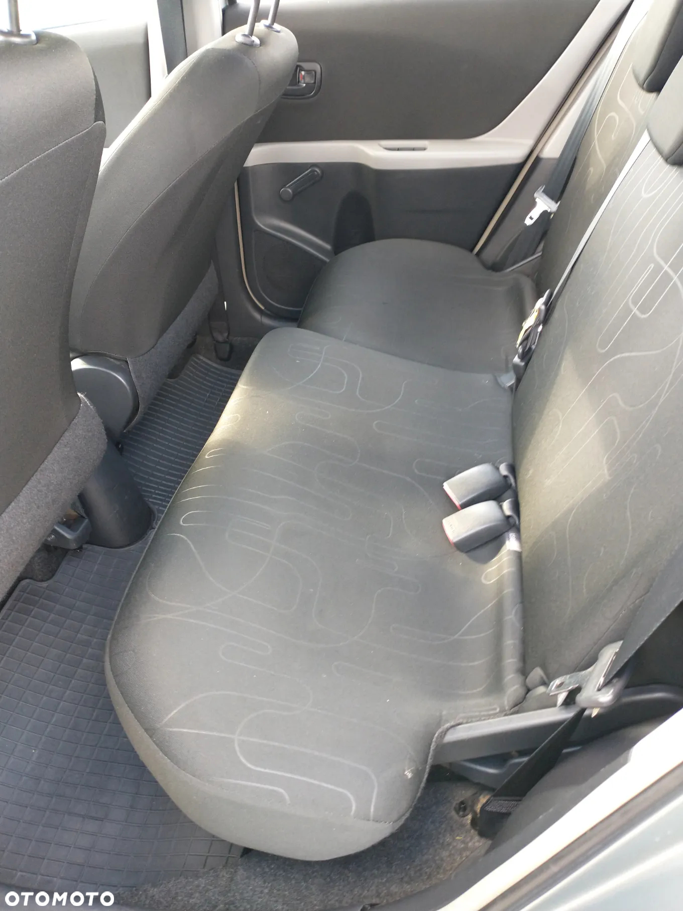 Toyota Yaris - 10