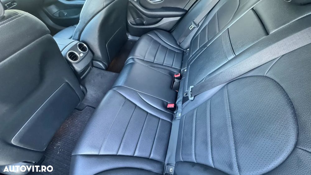 Mercedes-Benz C 350 e 7G-TRONIC AMG Line - 28