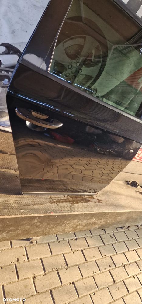 DRZWI PRAWY TYŁ VW PASSAT B7 KOMBI LC9X - 4