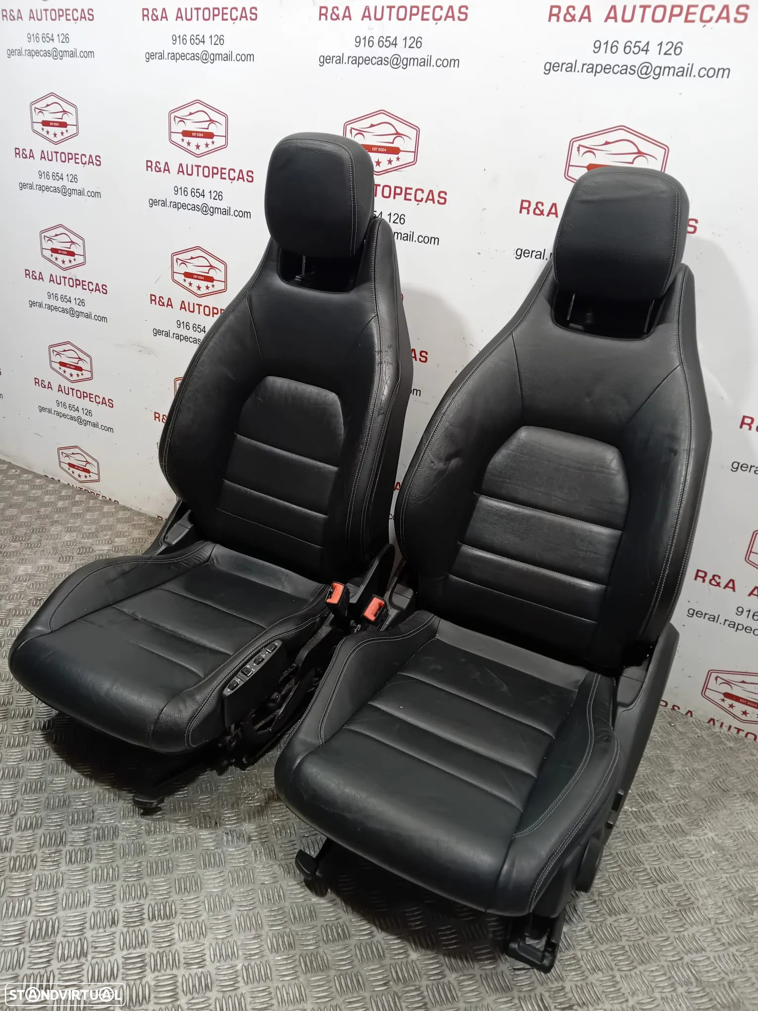 Conjunto de Bancos Mercedes Class E AMG Coupe W207 em Pele Original - 10