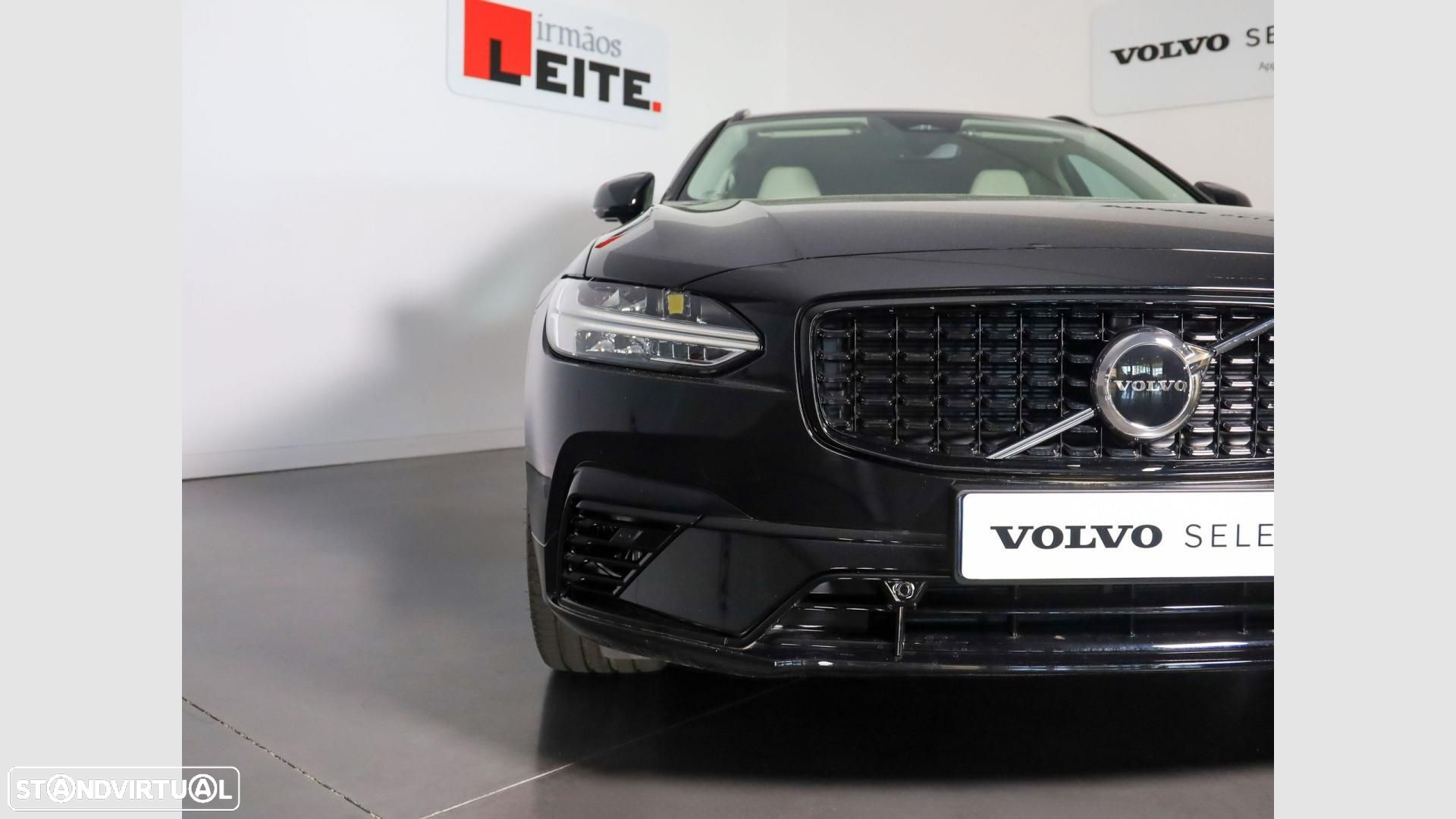 Volvo V90 2.0 T6 PHEV Plus Dark AWD - 7