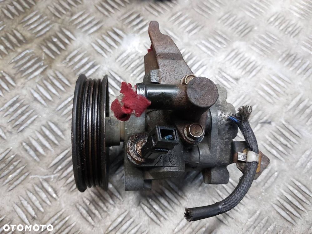 POMPA WSPOMAGANIA KIA PICANTO I 1.0 12V 57100-07000 - 1