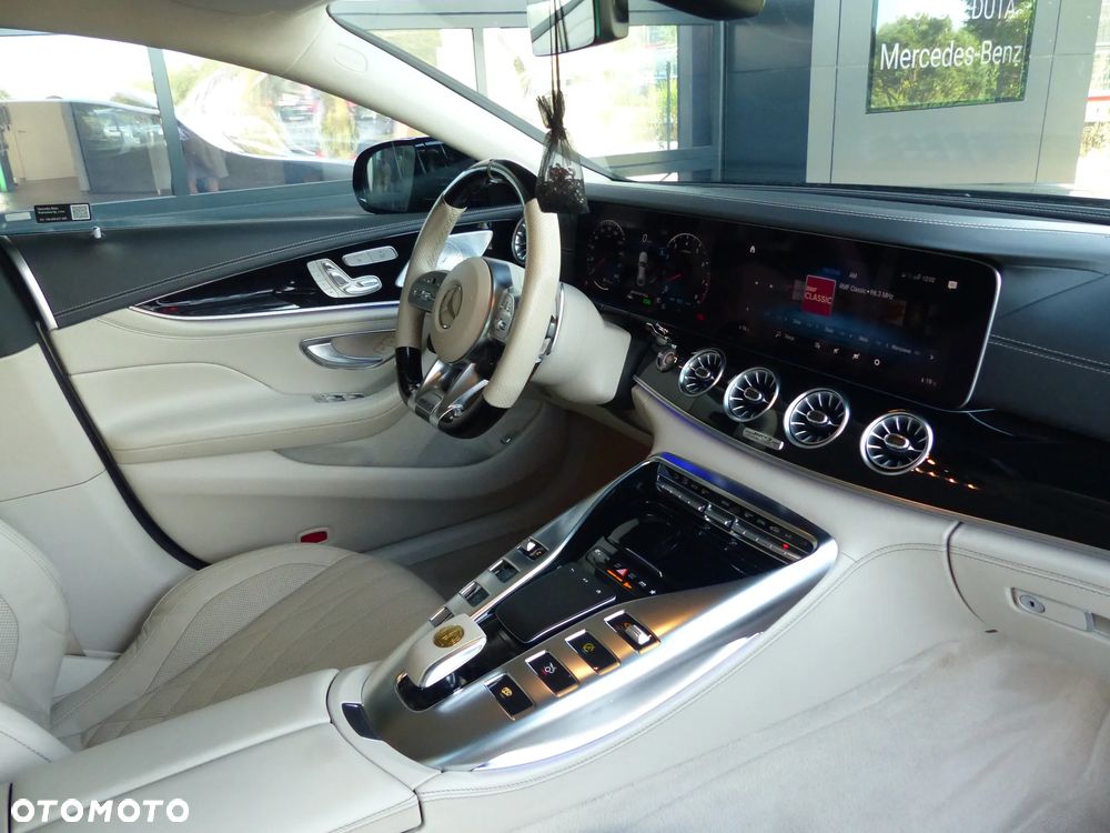 Mercedes-Benz AMG GT 43 4-Matic+ - 17