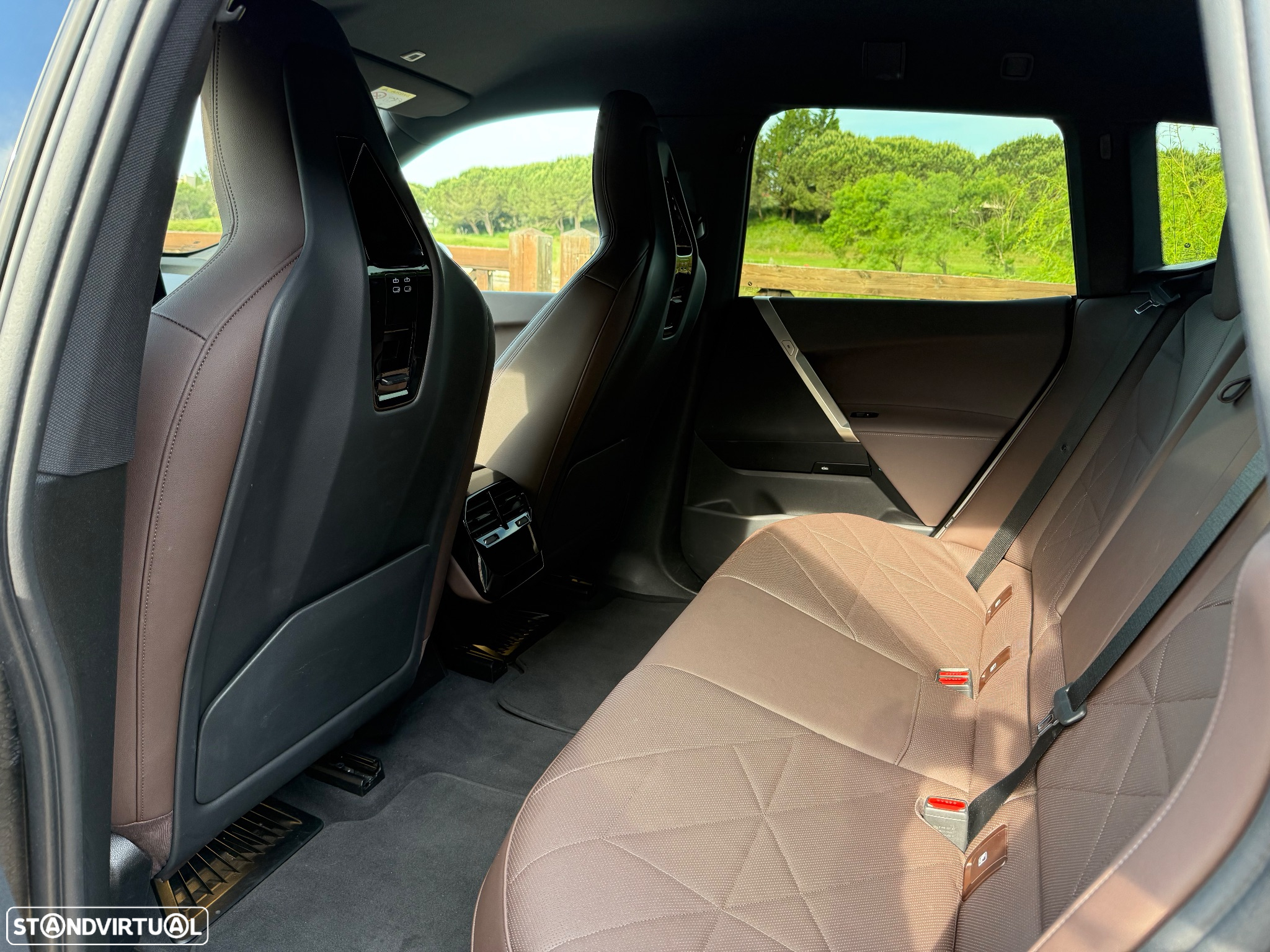 BMW iX xDrive 40 Pack Desportivo - 13