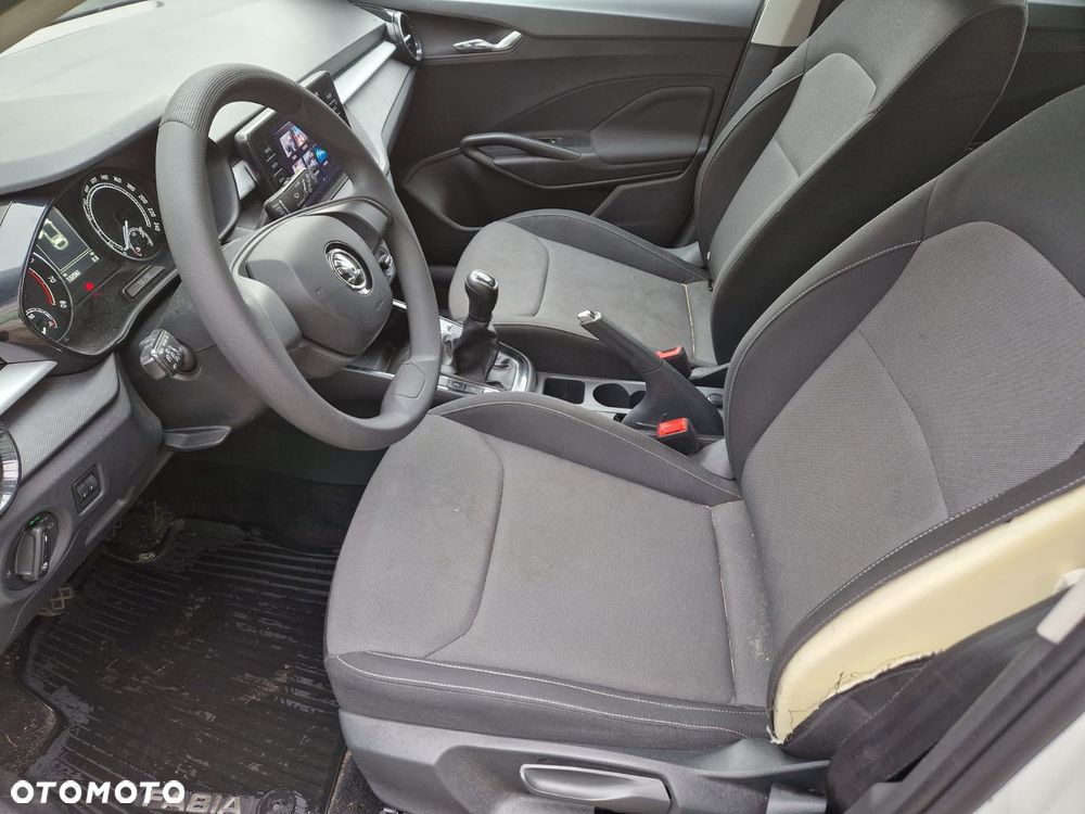 Skoda Fabia 1.0 TSI Active - 16