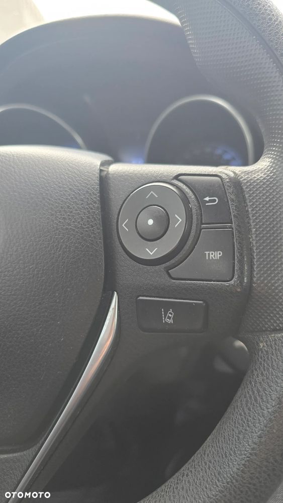 Toyota Auris 1.4 D-4D Active - 14