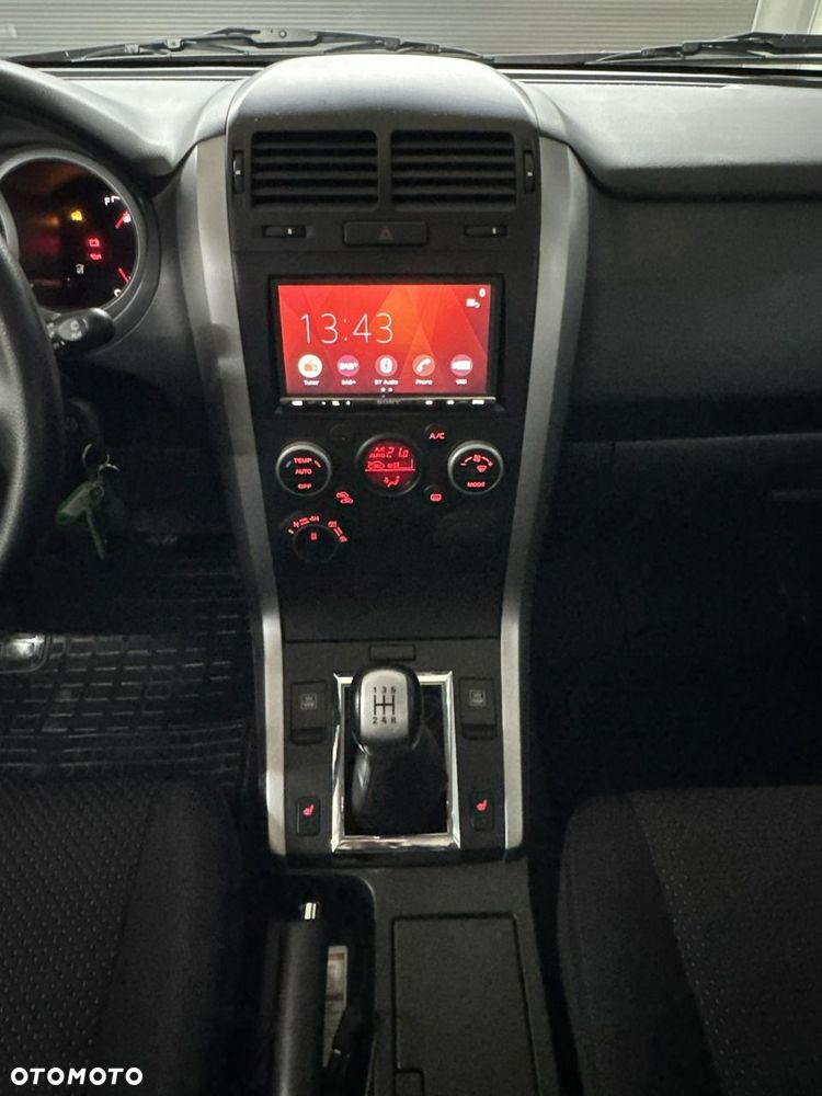 Suzuki Grand Vitara - 12
