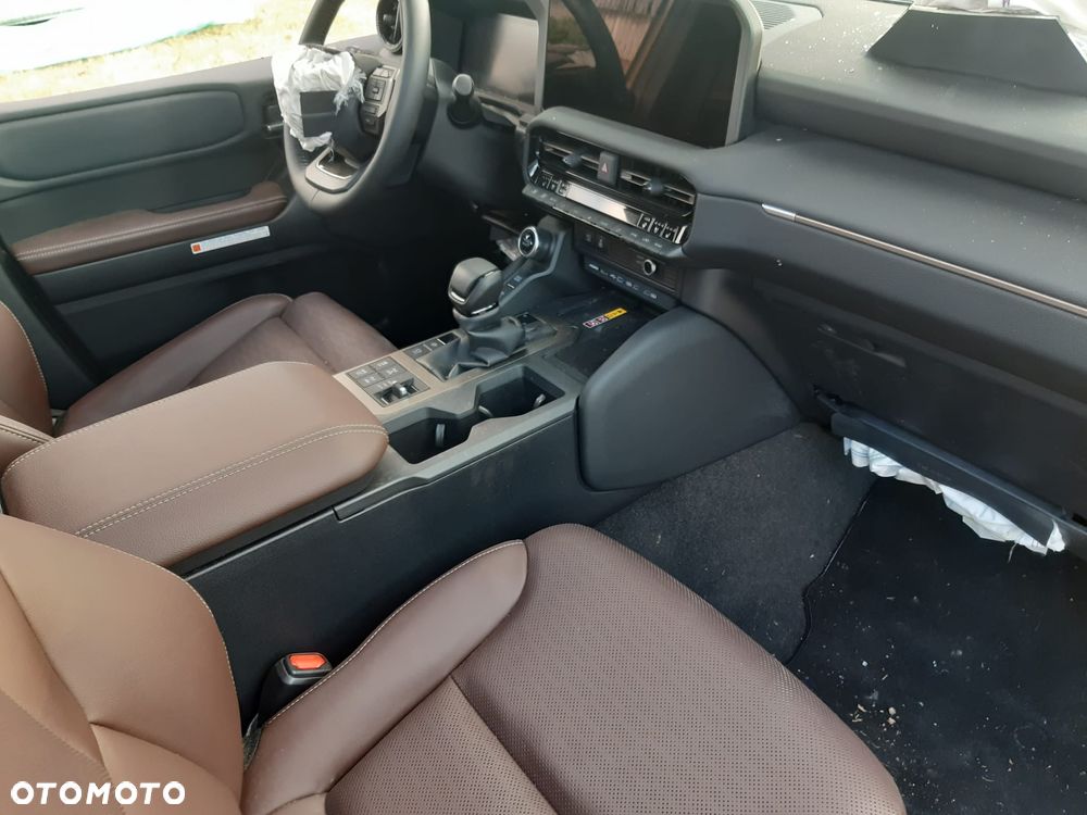 Toyota Land Cruiser LC 2.8 D-4D Prestige - 15