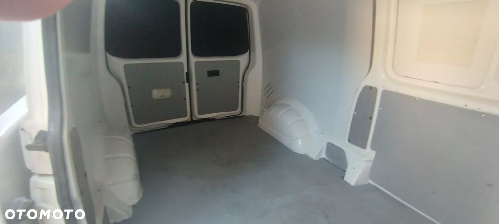 Volkswagen T5 - 9