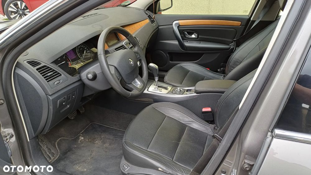 Renault Laguna 2.0 DCi FAP Initiale - 7