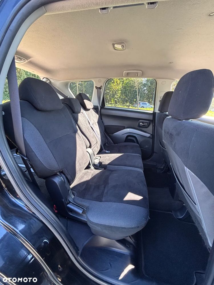Mitsubishi Outlander 2.0 DID Intense + - 5