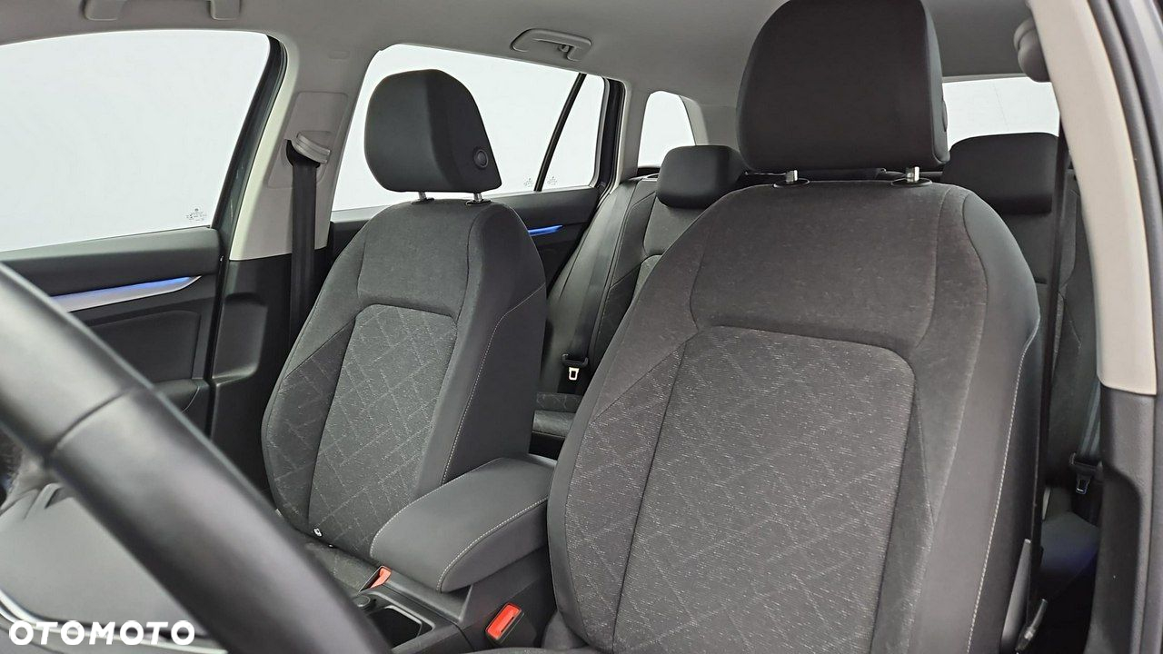 Volkswagen Golf VIII 2.0 TDI Life - 11