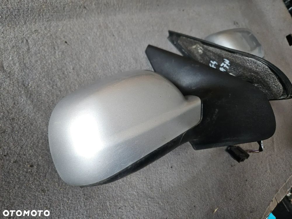 Lusterko prawe elektryczne VW Golf IV 4 1999r LA7W 5 pin Europa - 1