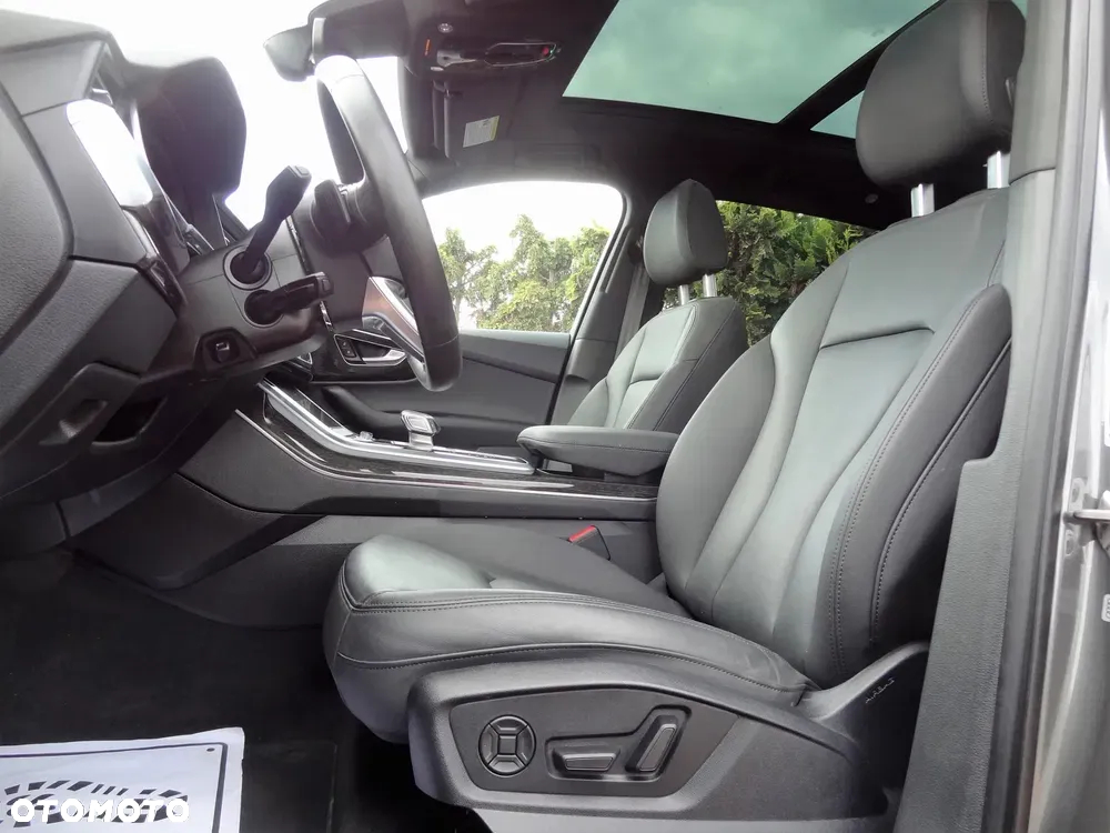 Audi Q7 - 10
