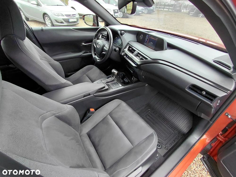 Lexus UX 200 GPF Business 2WD - 23