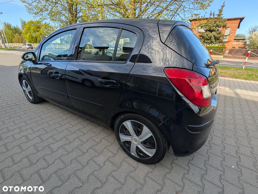 Opel Corsa 1.4 16V Cool - 11
