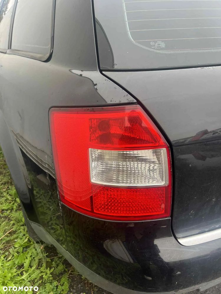 Lampa tylna prawa/lewa Audi A4 B6 Kombi !! Cena za szt. - 2