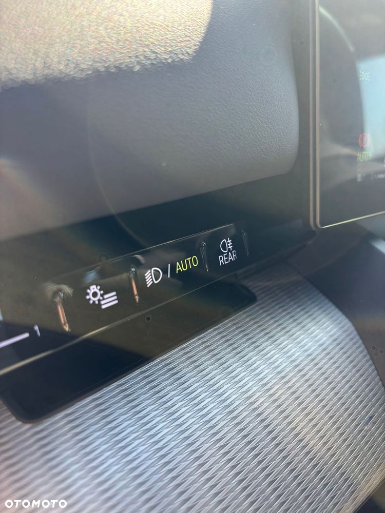 BMW Seria 5 520d xDrive - 16