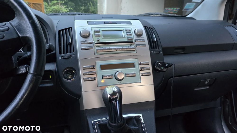 Toyota Corolla Verso 2.2 D-4D - 14