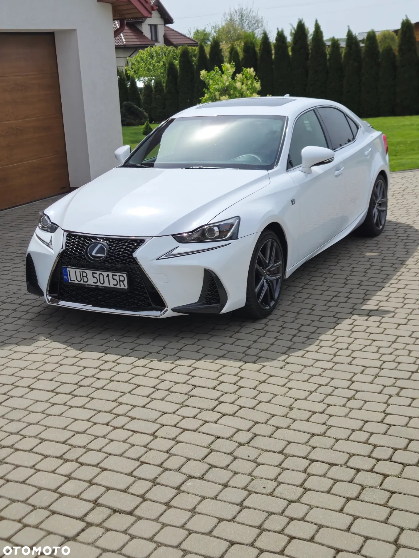 Lexus IS 200t / 300 F Sport - 2