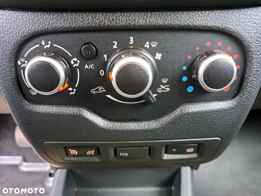 Dacia Lodgy 1.6 SCe Laureate S&S - 16