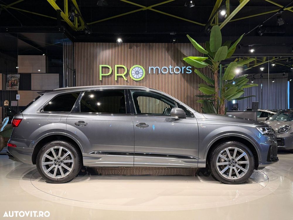 Audi Q7 55 TFSI quattro Tiptronic MHEV S Line - 11