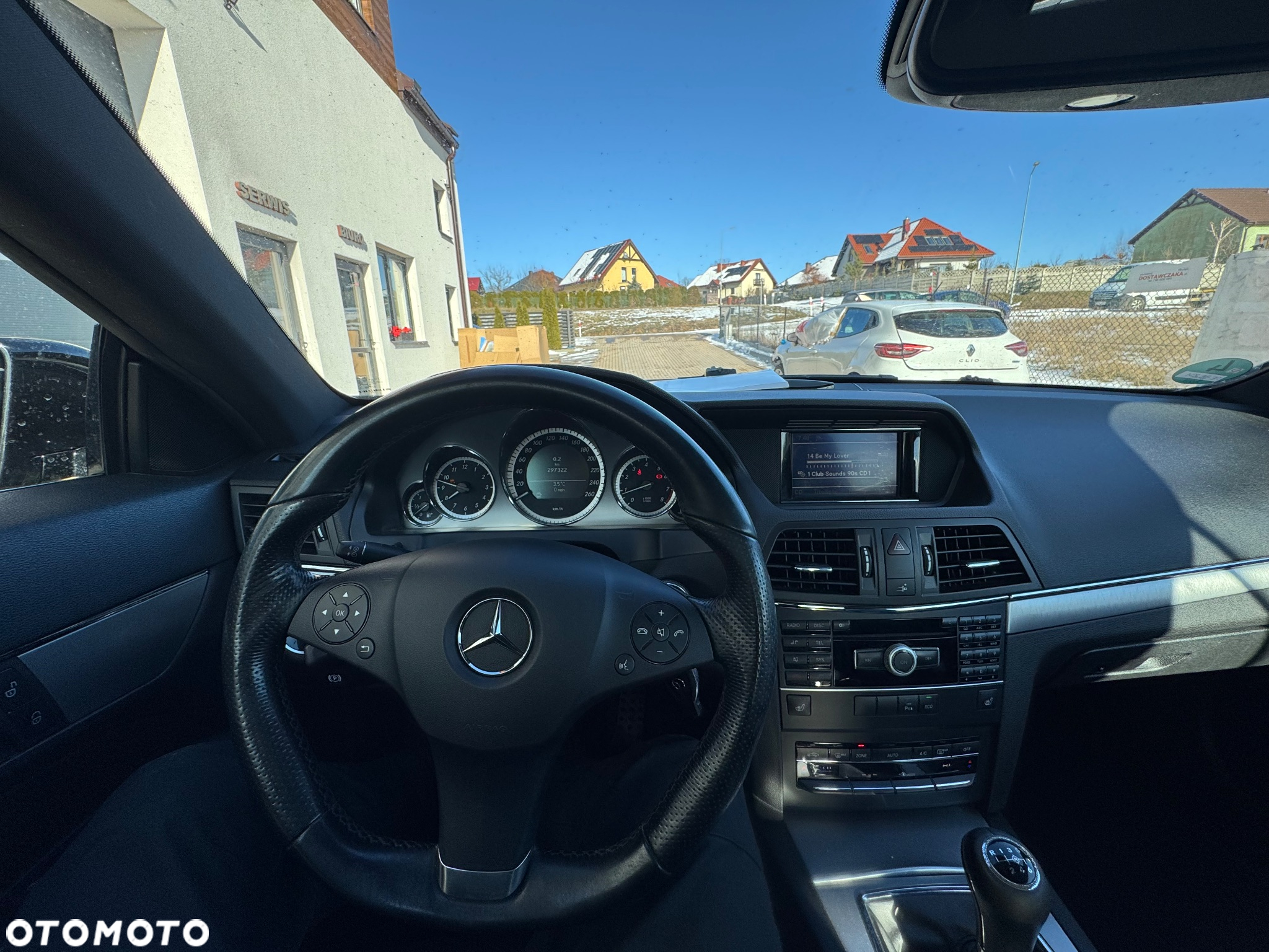 Mercedes-Benz Klasa E 200 CGI BlueEffICIENCY - 26