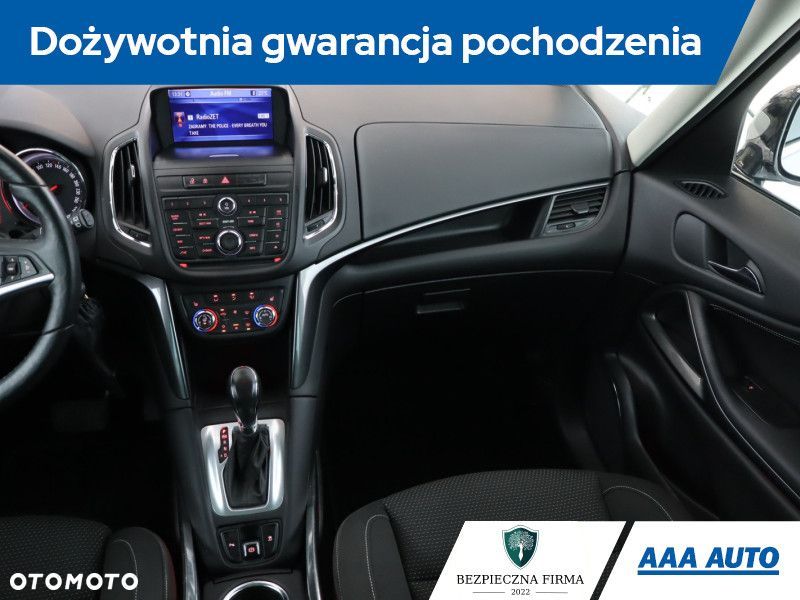 Opel Zafira - 10