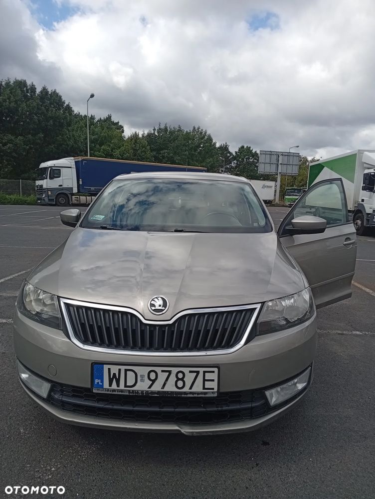 Skoda RAPID 1.6 TDI DPF Elegance - 2