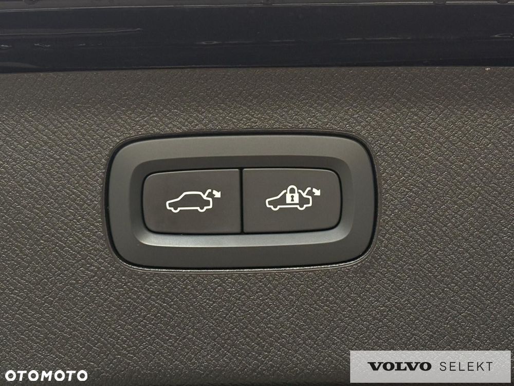 Volvo XC 90 - 12
