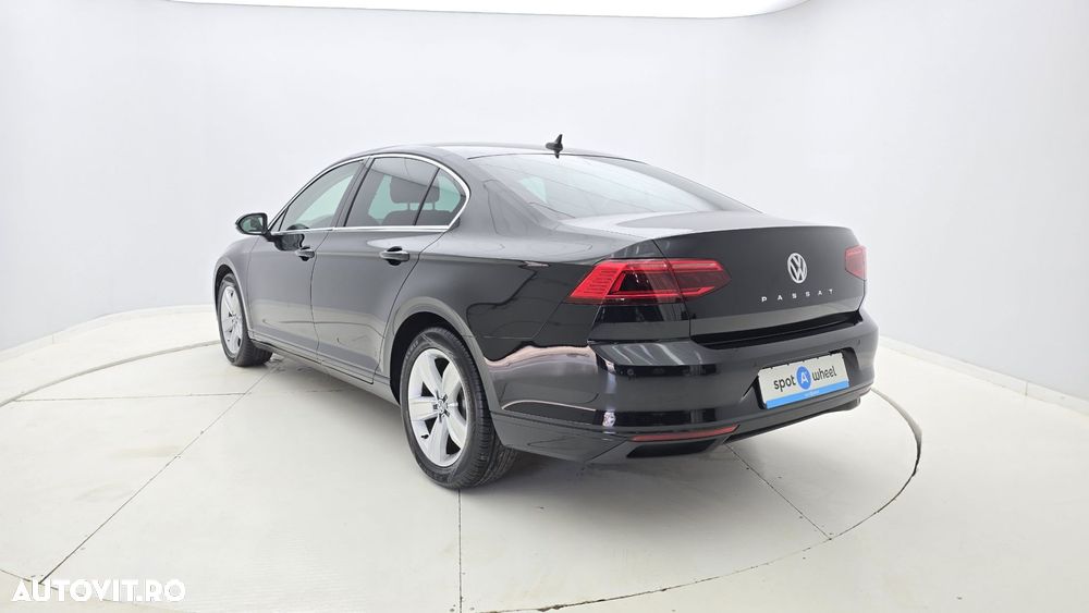 Volkswagen Passat 2.0 TDI DSG Comfortline - 8