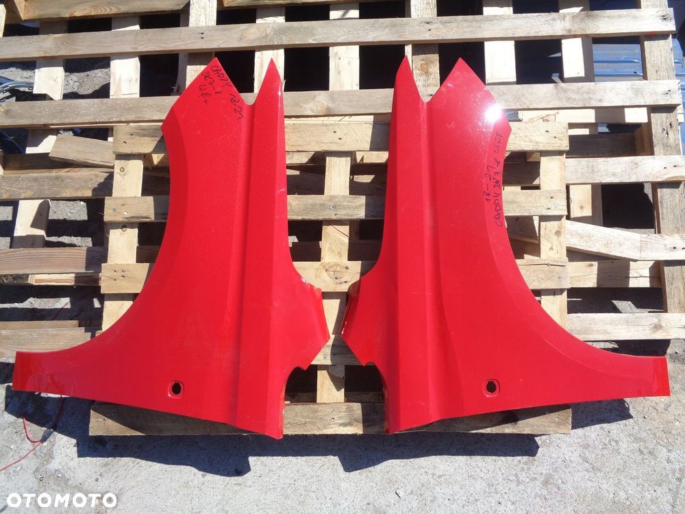 Blotnik PRAWY LEWY PRZOD Volkswagen CADDY 2K7 - 1