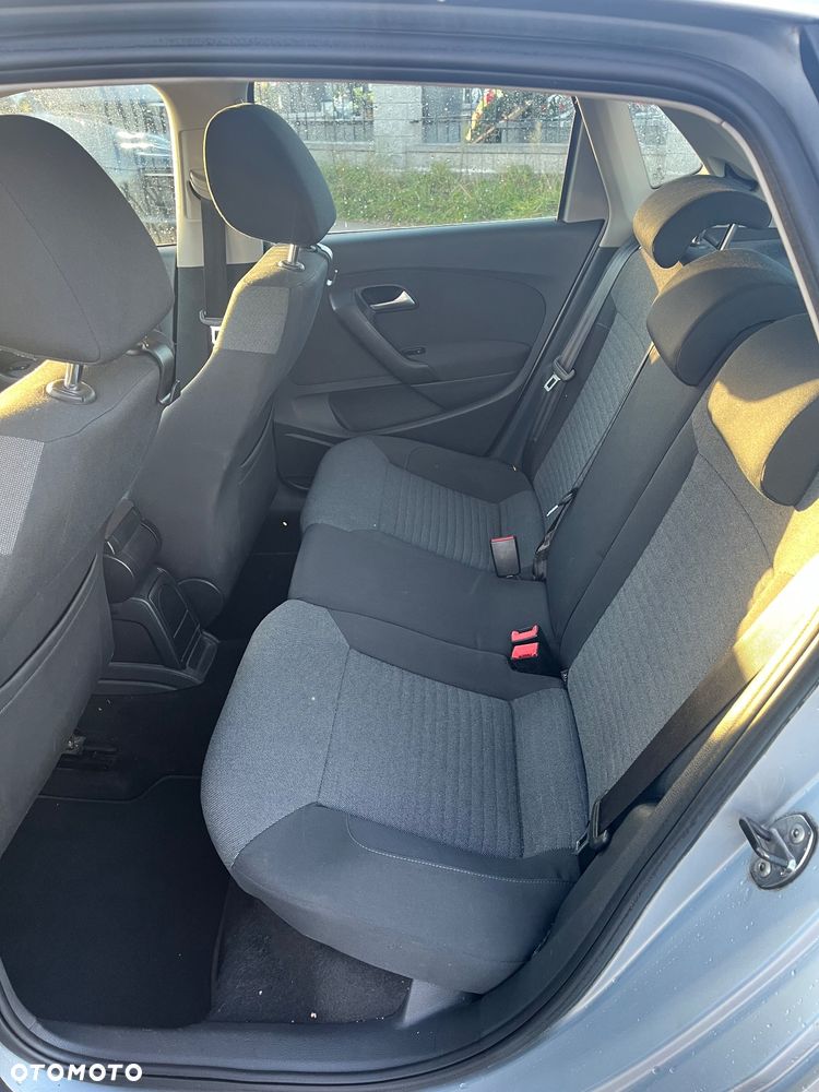 Volkswagen Polo 1.4 16V Comfortline - 8