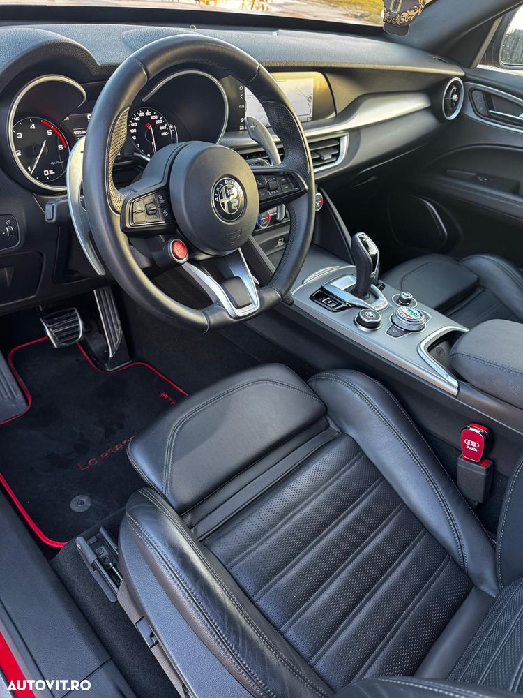 Alfa Romeo Stelvio 2.2 16V AT8 Q4 Veloce Ti - 9