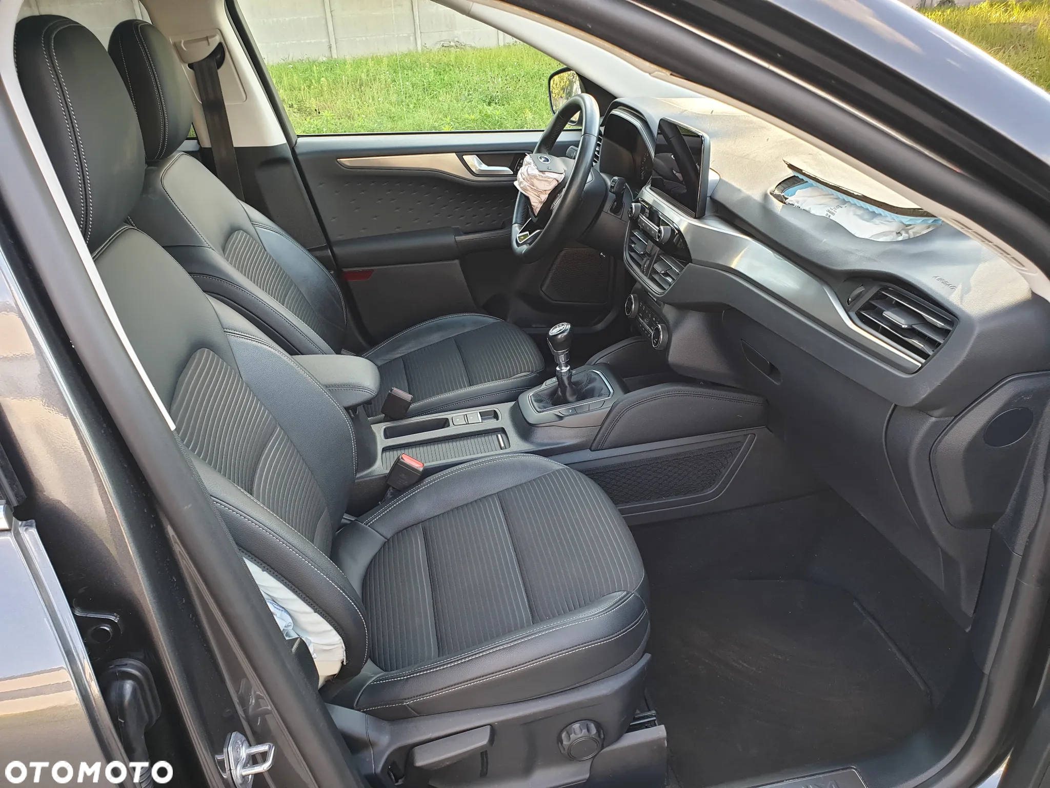 Ford Kuga 1.5 EcoBoost TITANIUM - 19