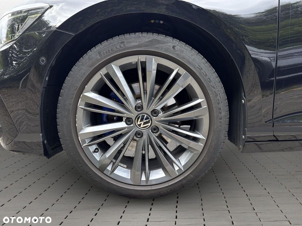 Volkswagen Passat - 34