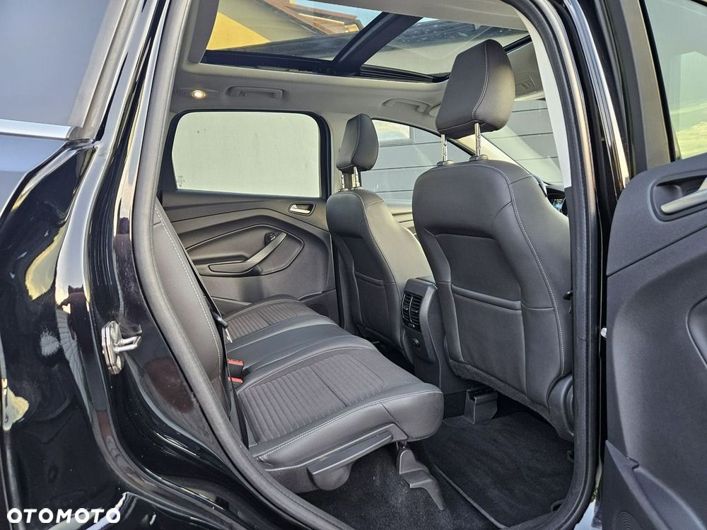 Ford Kuga 2.0 TDCi FWD Titanium - 27