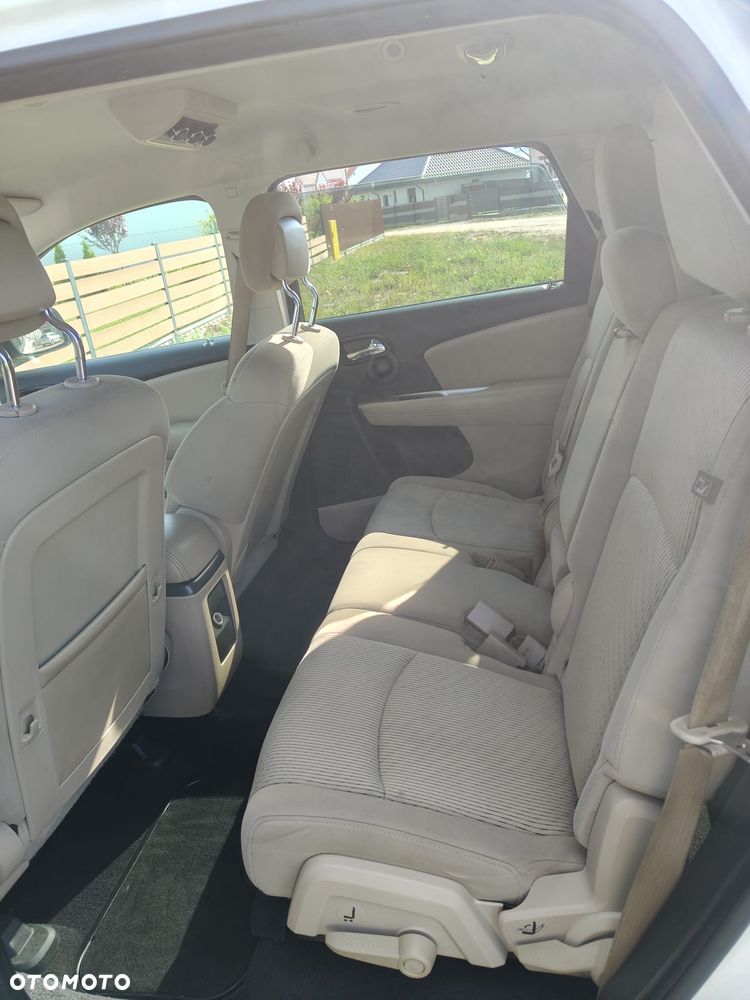 Dodge Journey 2.7 V6 R/T - 17