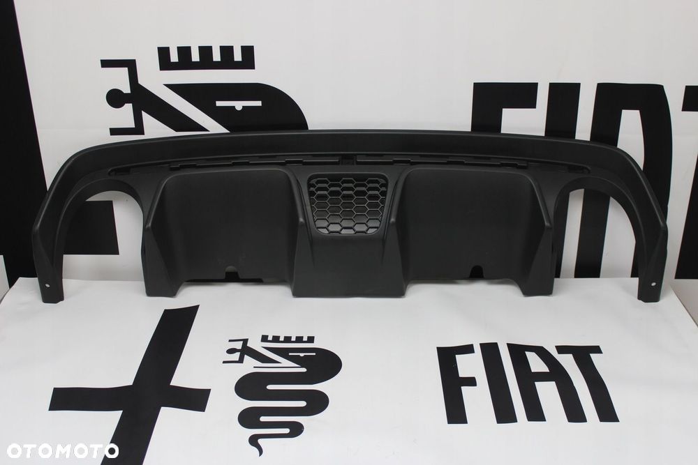 DOKŁADKA TYLNEGO ZDERZAKA DYFUZOR FIAT 500 ABARTH LIFT FL - 1