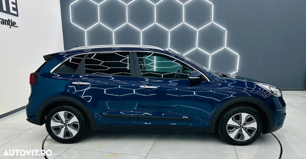 Kia Niro 1.6 GDI HEV 2WD OPF Aut. Edition 7 - 35