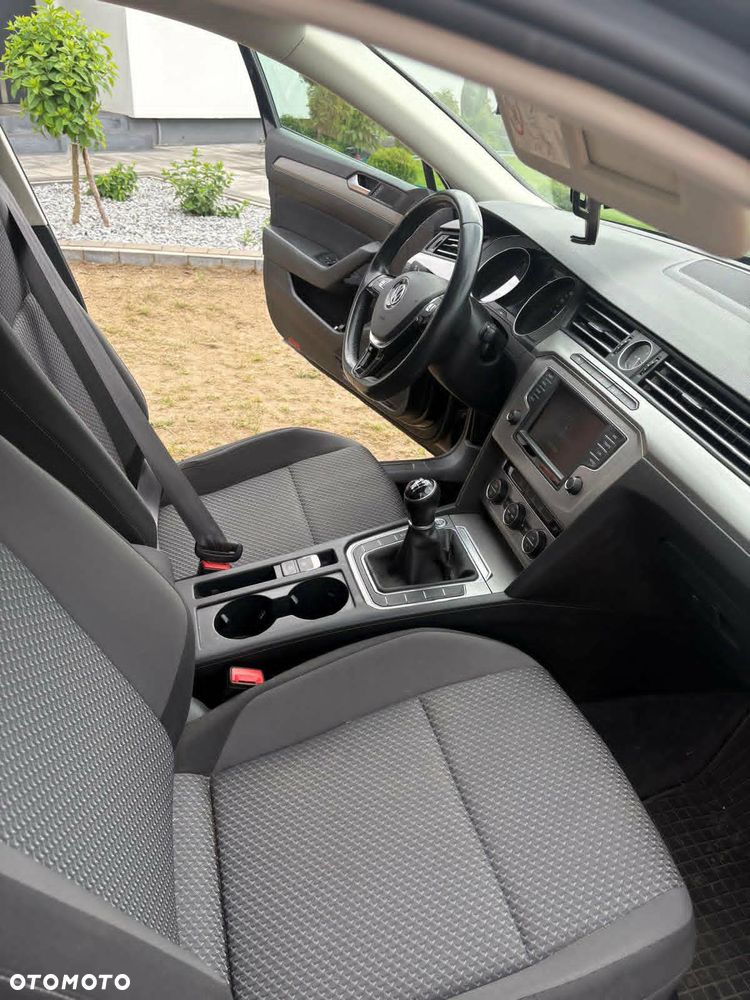 Volkswagen Passat 1.4 TSI BMT Trendline - 6