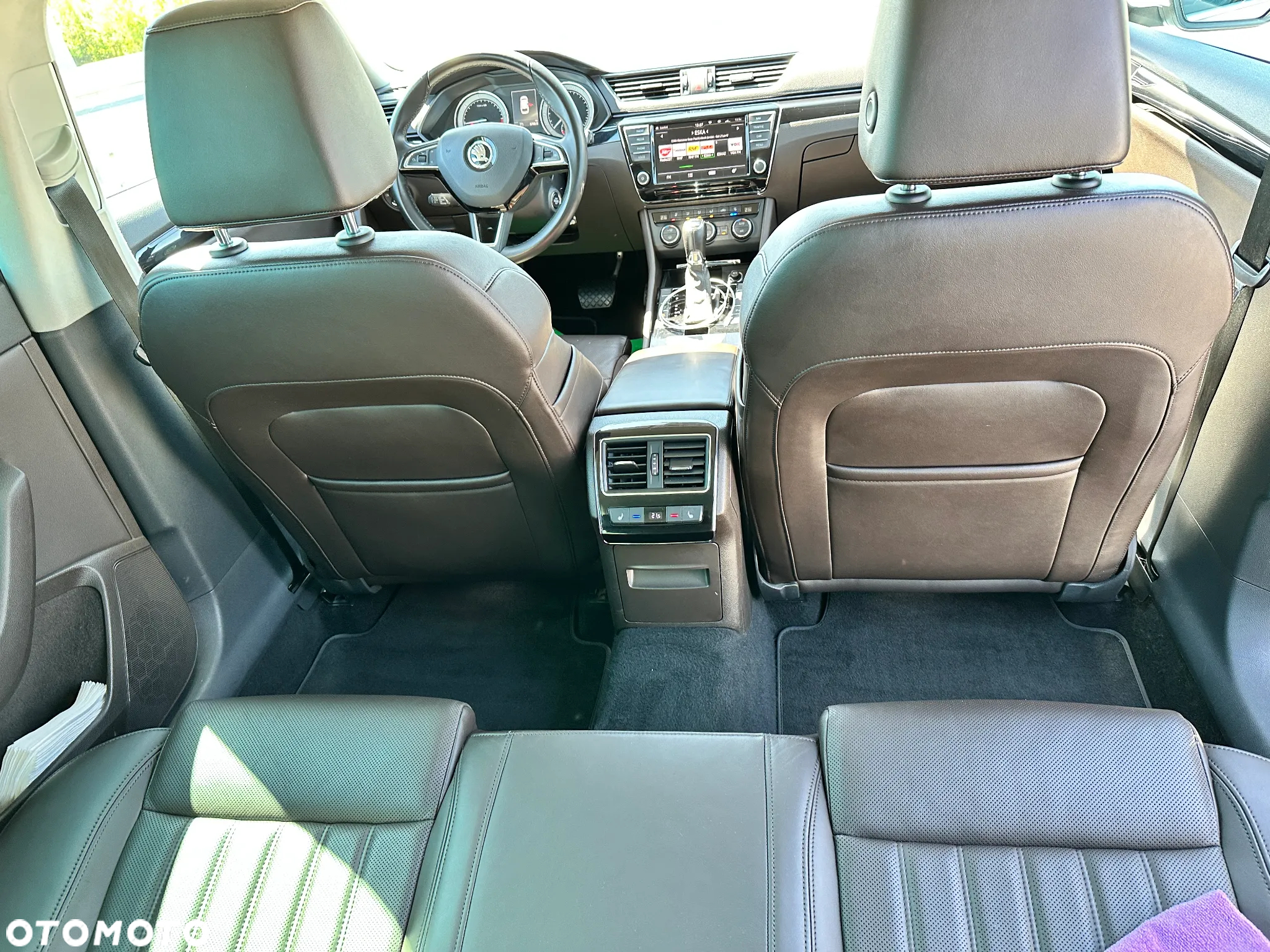 Skoda Superb 2.0 TDI 4x4 L&K DSG - 15
