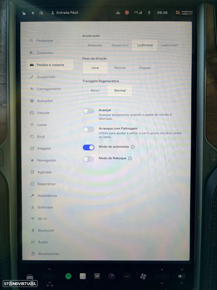 Tesla Model X P100D - 37