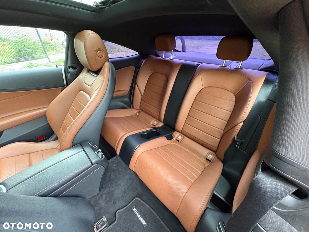 Mercedes-Benz Klasa C 300 7G-TRONIC - 8