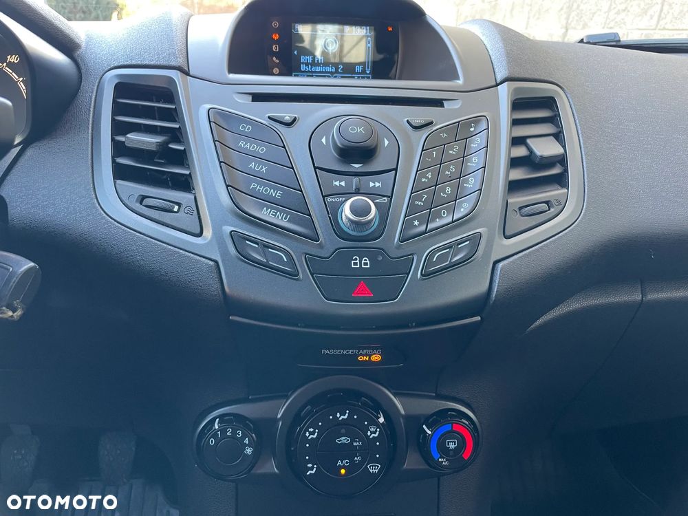 Ford Fiesta 1.25 Champions Edition - 16