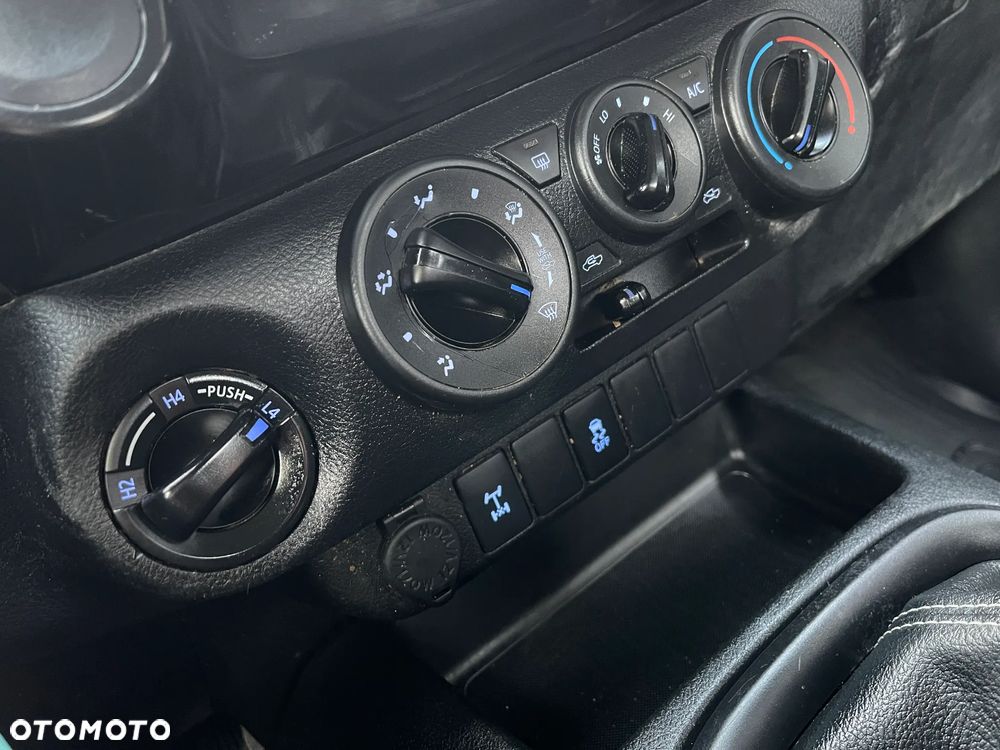 Toyota Hilux 4x4 Double Cab S&S Executive - 10