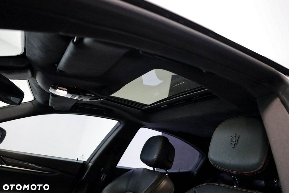 Maserati Ghibli - 24