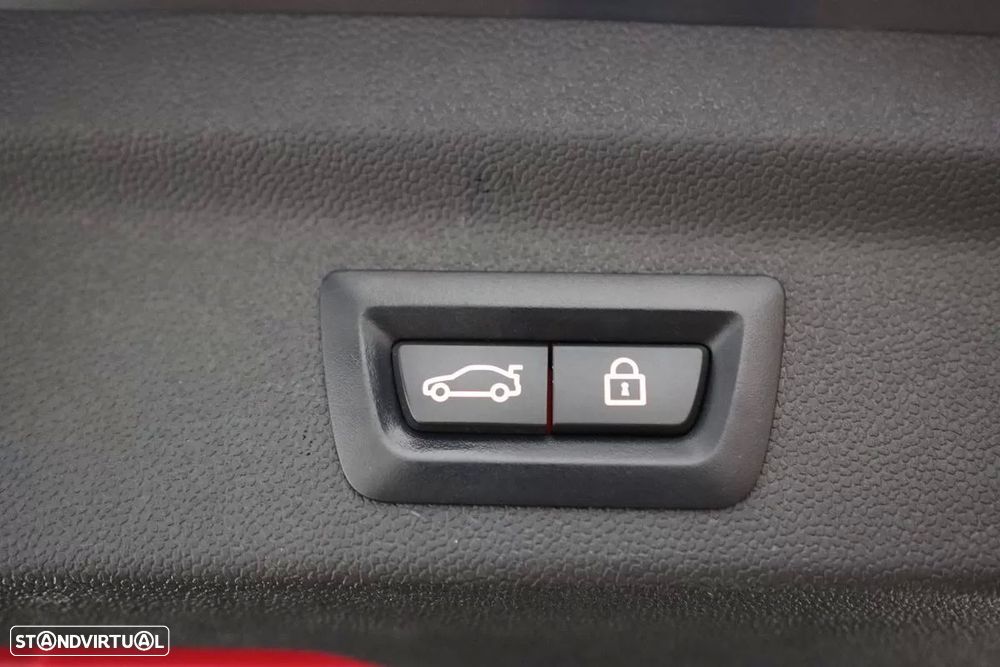 MINI Countryman Cooper SE ALL4 Auto - 31