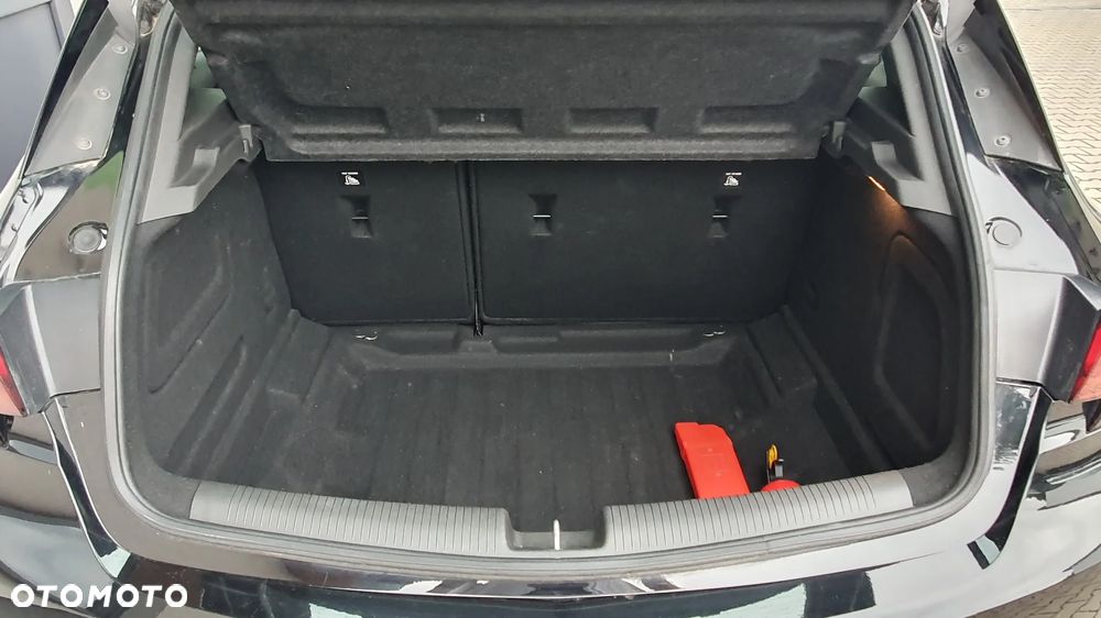 Opel Astra V 1.2 T Business Elegance S&S - 25